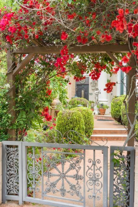 Entire Second Flr - Santa Monica Luxury Roman Villa Los Ángeles Exterior foto